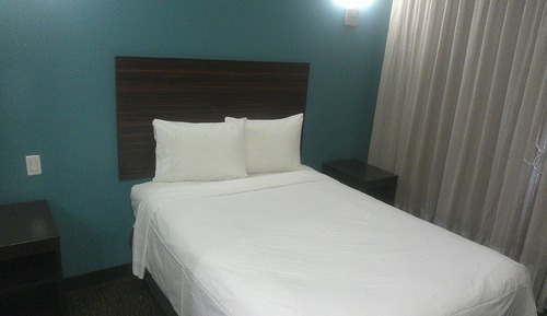 Chambre Premium, 1 grand lit (Upgr Bed&Snack, Roll-In Shwr, Smk Fr)