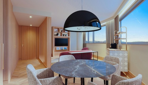 Suite (Beyond ME | Street View | 2+2)
