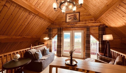 Cabane Tradition, salle de bains privée, vue lac