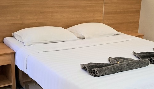 Chambre Double Junior, 1 très grand lit, balcon, vue jardin
