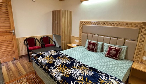 Chambre Luxe, balcon, vue montagne