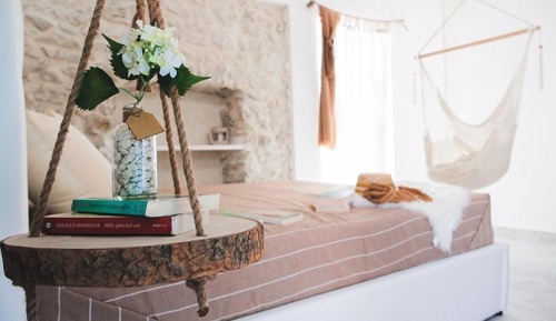 Chambre Deluxe, vue partielle sur la mer