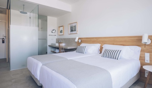Chambre Double, balcon, vue plage