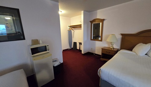 Chambre, non-fumeurs (3 Queen Beds, North Section)