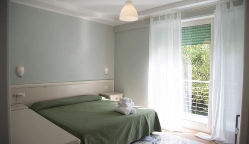Chambre Quadruple Standard, plusieurs lits, dans la tour