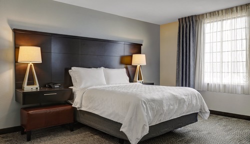 Suite, 2 chambres, douche accessible en fauteuil roulant, cuisine (Communications, Roll Shwr)