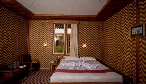 Chambre Supérieure avec lits jumeaux