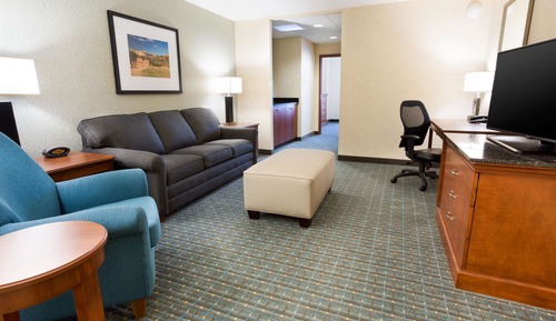 Suite, 2 grands lits, accessible aux personnes à mobilité réduite (Sofabed, 2 Rooms, Tub)