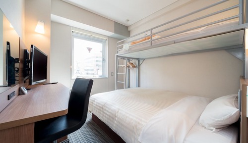 Chambre Triple, fumeurs