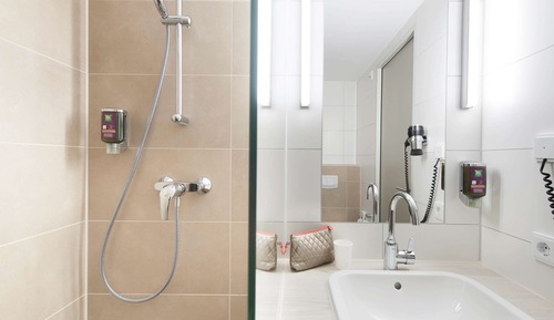 Chambre Double Confort, 1 lit double (All Comfort)