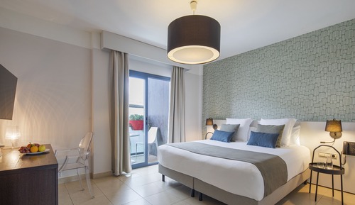 Chambre Double, balcon, vue montagne