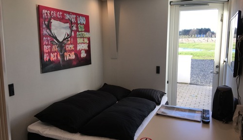 Chambre, terrasse (Bed 140 cm)