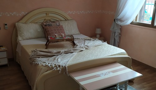 Chambre avec lits jumeaux, salle de bains privée (Lu sule)