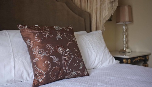 Chambre, 1 grand lit (Upstairs)