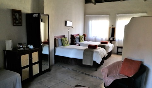 Chambre Supérieure avec lits jumeaux