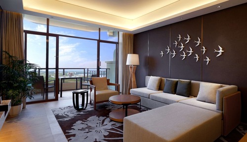 Suite Deluxe, accès salon affaires, vue lac