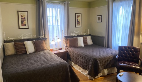 Chambre Classique, 2 lits doubles, vue jardin (Cooney)