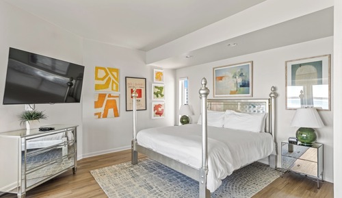 Suite Luxe, 1 très grand lit, cheminée, vue baie (Jacuzzi Contemporary)