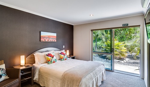 Chambre Classique, 1 grand lit, accessible aux personnes à mobilité réduite