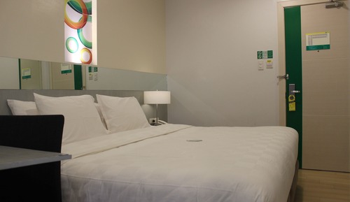 Chambre Double Standard, 1 très grand lit
