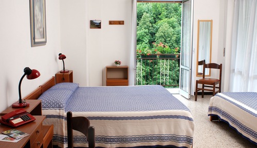 Chambre Standard Double ou avec lits jumeaux, vue vallée
