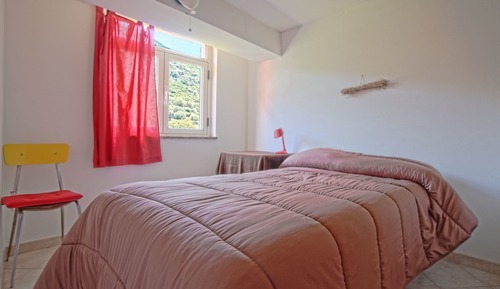 Appartement Économique, vue jardin, dans les dépendances