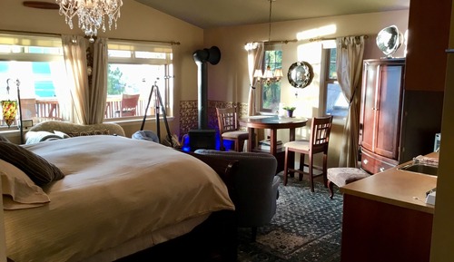 Suite, 1 très grand lit, patio, vue océan