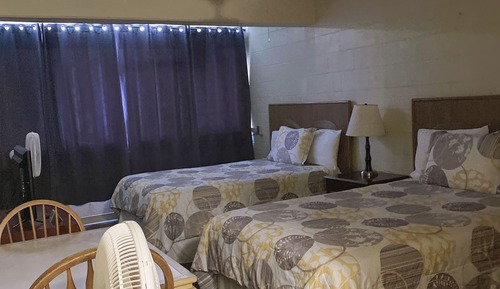Studio Standard (2 Double Beds)
