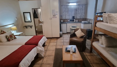 Chambre Standard (Open plan, single beds)