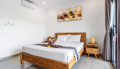 Chambre Supérieure Double ou avec lits jumeaux, vue piscine