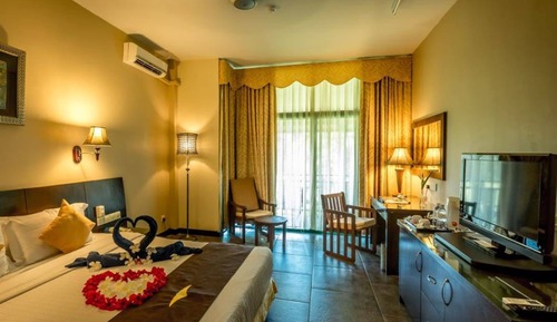 Chambre (Dinawan Wing)