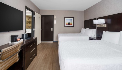 Chambre, 2 lits doubles, vue ville