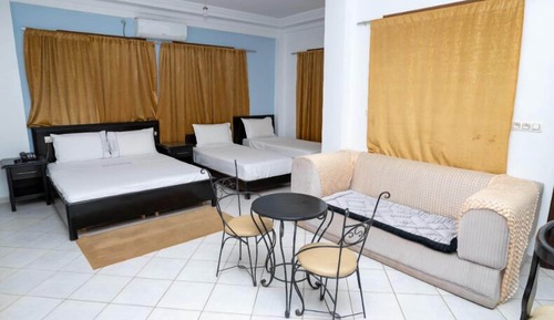 Chambre Triple