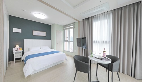 Suite, 1 très grand lit, non-fumeurs, coin cuisine