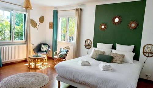Chambre Double, vue piscine (Nature)