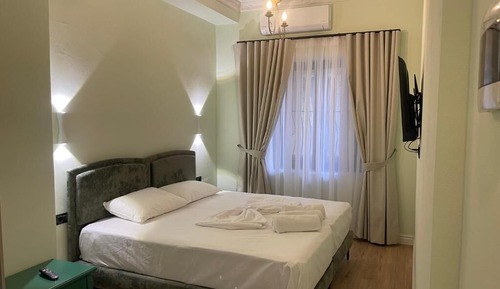 Chambre Confort Double ou avec lits jumeaux, 1 chambre, non-fumeurs, salle de bains privée