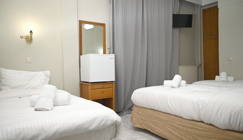 Chambre Triple Supérieure, balcon, vue ville