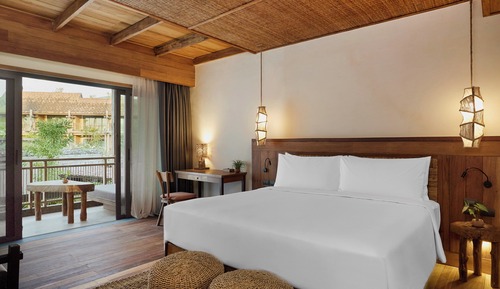 Chambre Premium, 1 très grand lit, vue ville