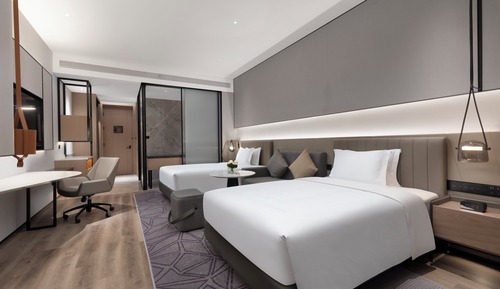 Chambre Premium, 2 lits doubles, baignoire accessible aux personnes à mobilité réduite