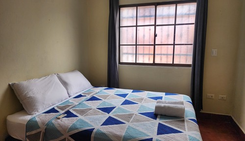 Chambre Classique, patio, vue piscine