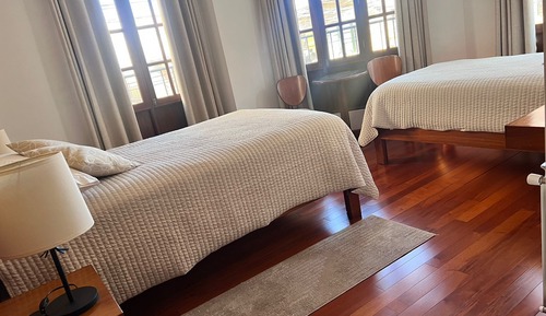 Chambre Économique avec lits jumeaux, vue ville