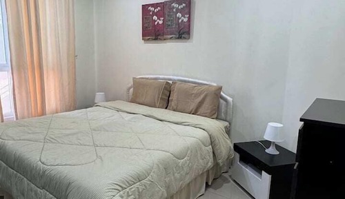 Chambre, 1 grand lit, vue ville