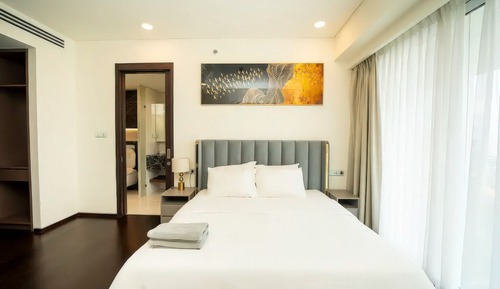 Penthouse « Premier », 4 chambres, balcon, vue ville