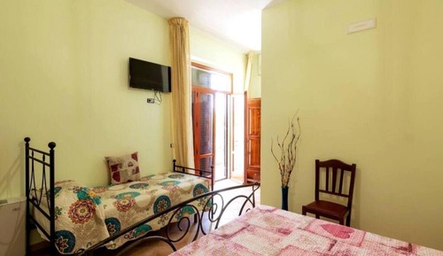 Chambre Quadruple, 1 chambre