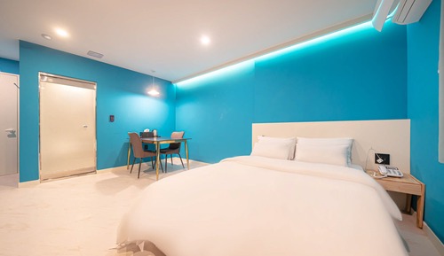 Chambre Double Affaires, vue ville