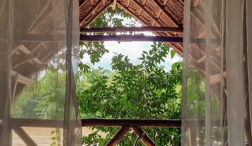 Cabane Confort, 2 lits doubles, salle de bains privée, vue fleuve