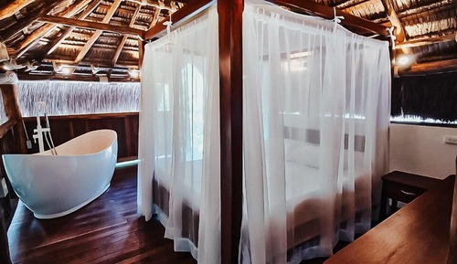 Cabane Classique, salle de bains privée, vue montagne