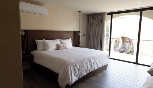 Chambre Supérieure, balcon