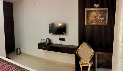 Chambre Exécutive, vue jardin