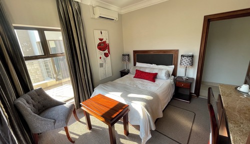 Chambre Double Standard, balcon, vue colline